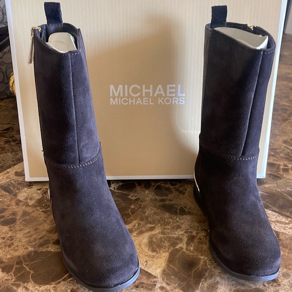 Micheal Kors size 8 boots toddler new - Picture 1 of 10